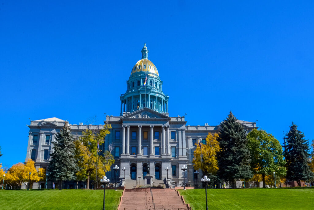 blauer-himmel-kapitol-denver-colorado_foto-ralf-johnen Capitol in Denver bei blauem Himmel