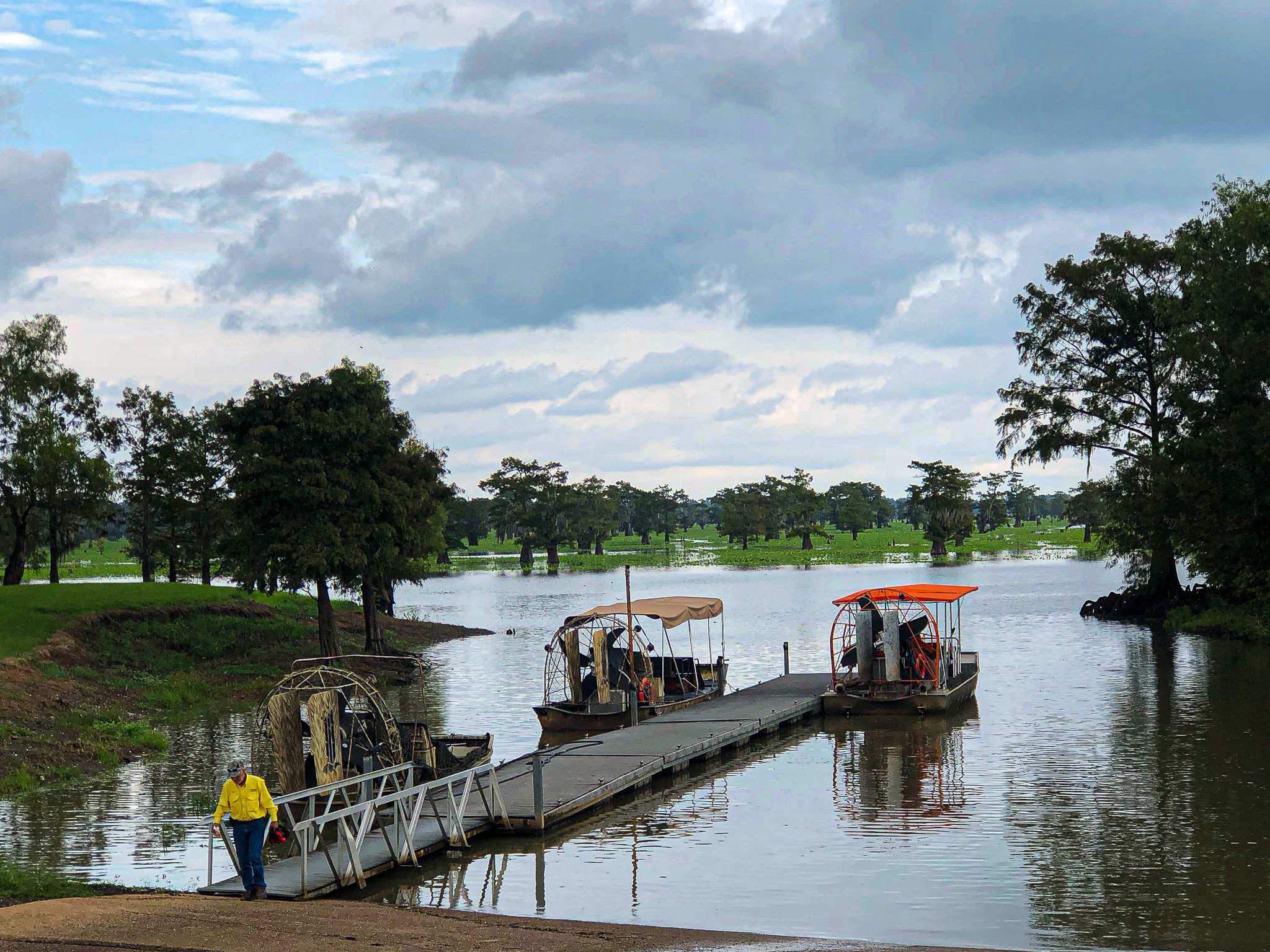 Anleger für Ausflugsboote in Hendersen, Louisiana
