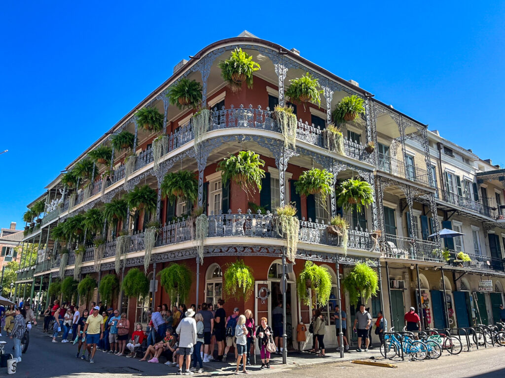 french-quarter-new-orleans_foto-ralf-johnen Typisches Haus mit Balkonen im French Quarter von New Orleans