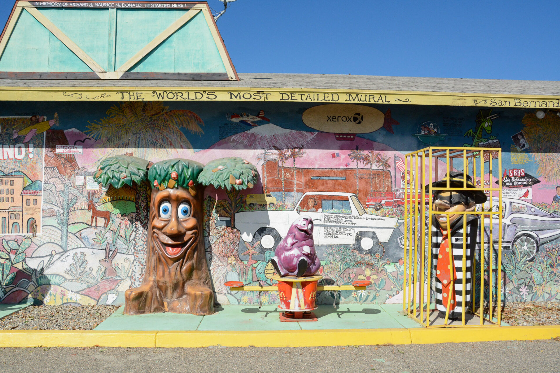 mural-erster-mcdonalds-sanbernadino-route66_foto-ralf-johnen Erster Mc Donald's der Welt in San Bernadino mit angeblich detailreichsten Wandgemälde der Welt