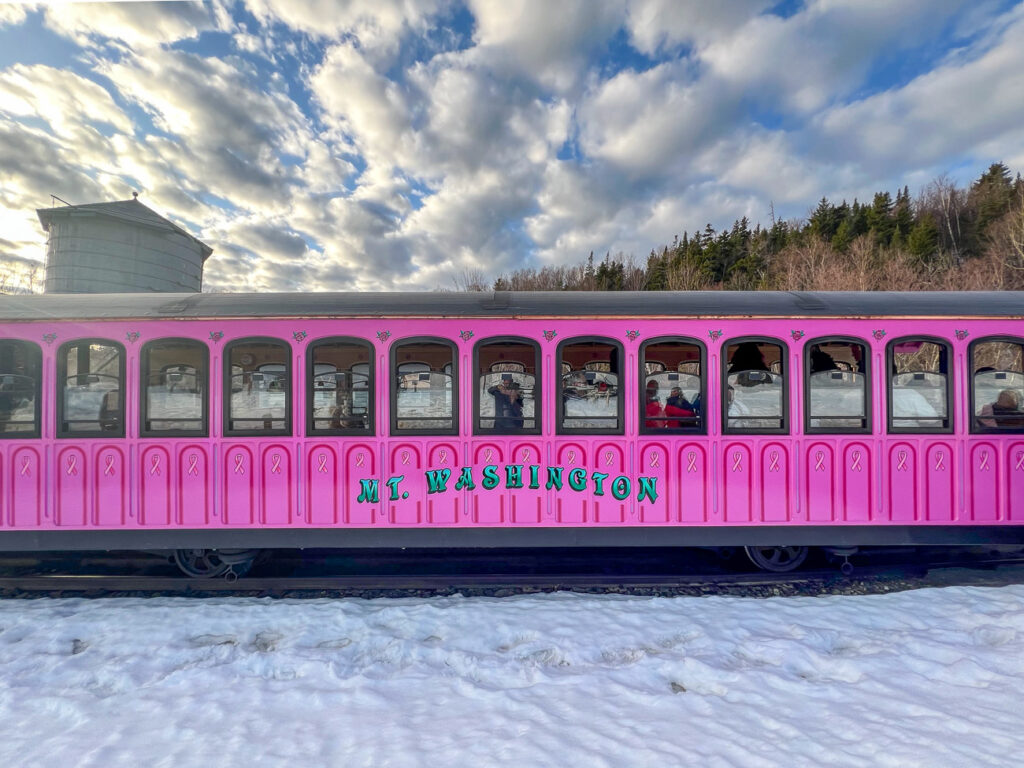 pinker-wagen-cog-railway-mount-washington_foto-ralf-johnen