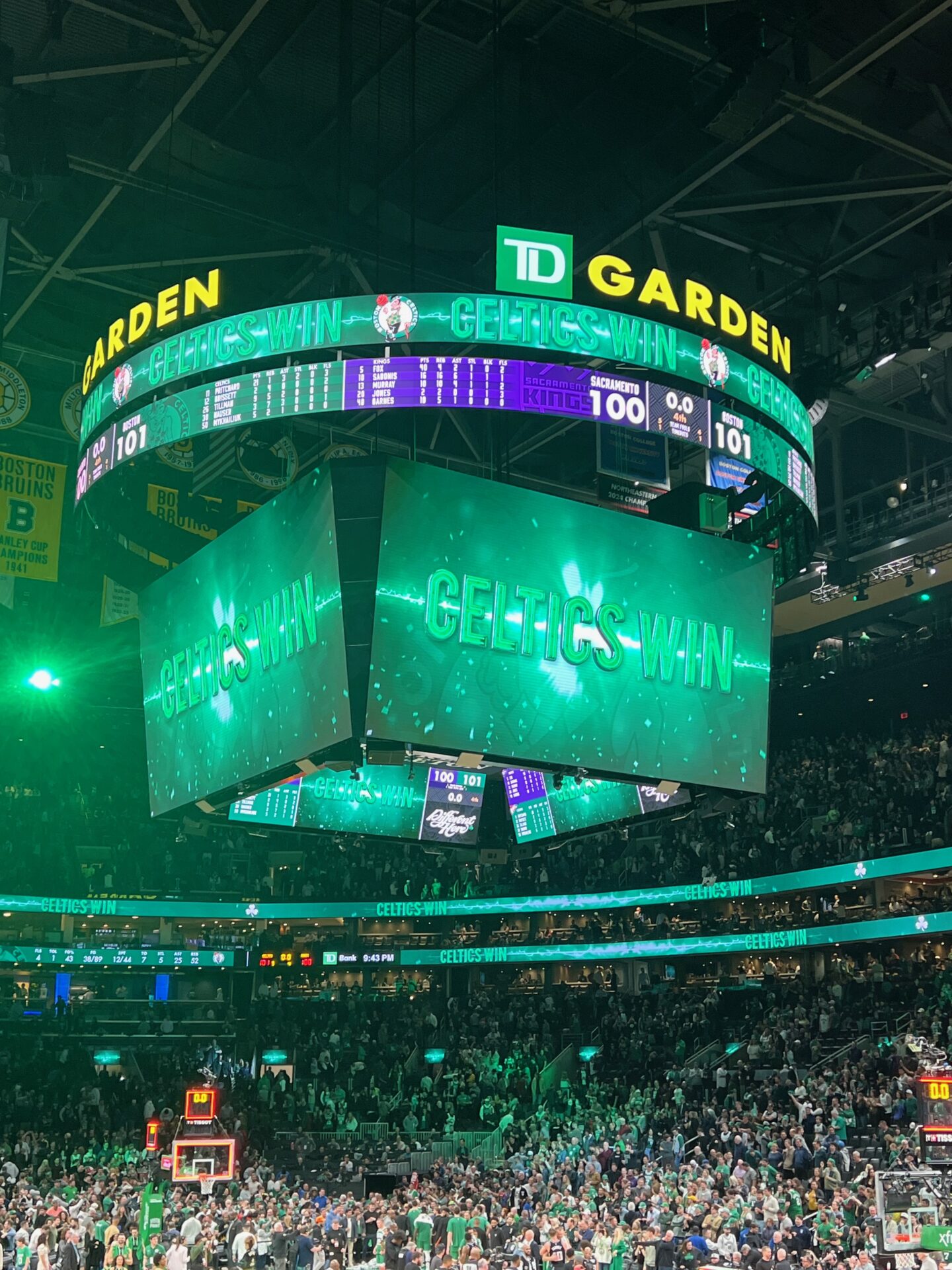 videowuerfel-boston-celtics_foto-ralf-johnen Videowürfel im TD Garden mit Grafiken der Boston Celtics