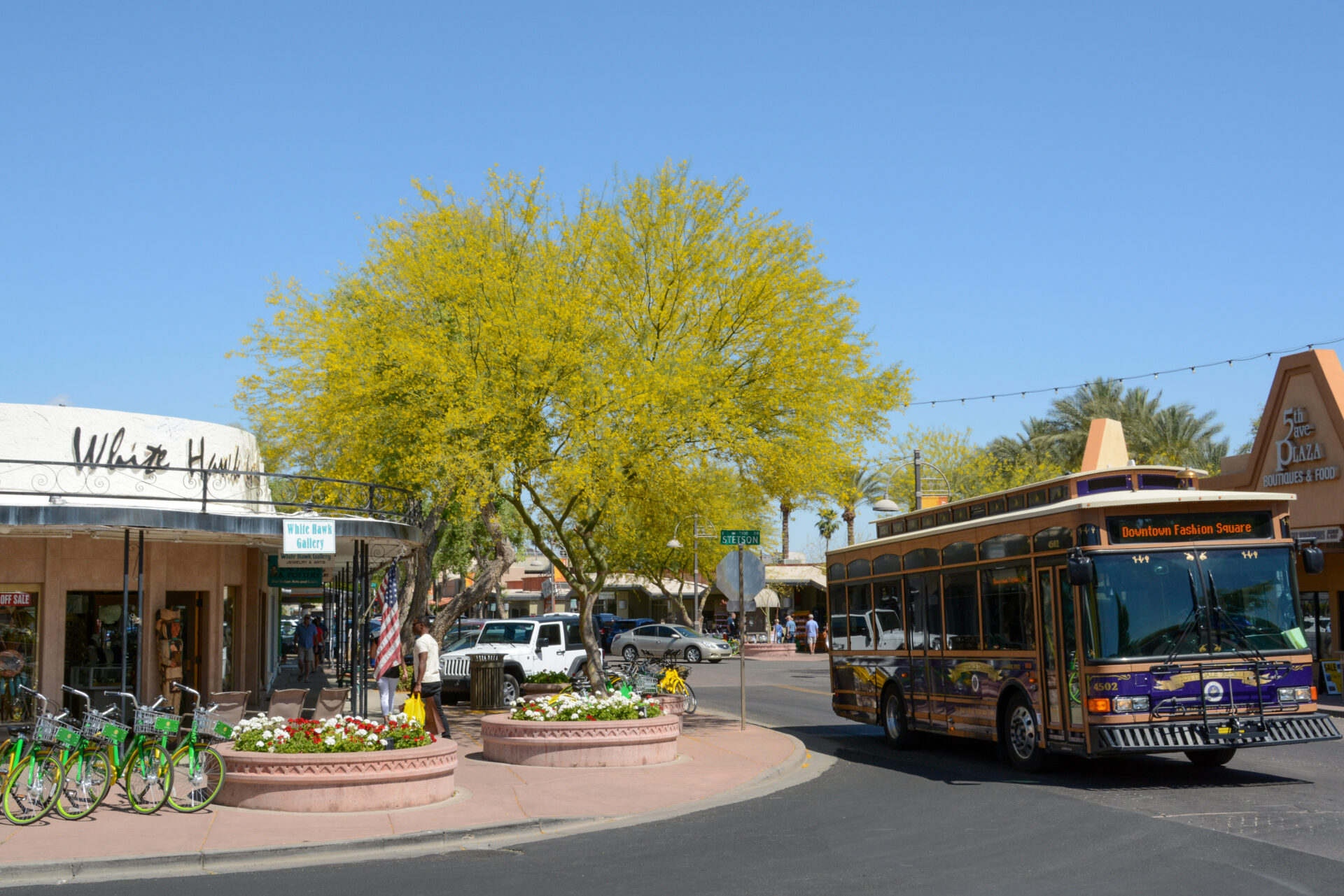 Trolley-Bus für Fußgägner in Downtown Scottsdale