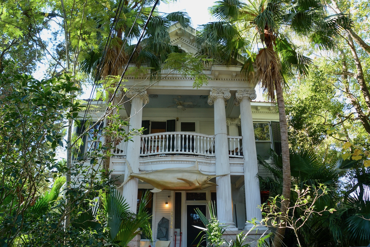 alex-chiltons-adresse-2326-esplanade-avenue-new-orleans_foto-ralf-johnen In einer Hütte auf dem Grundstück 2326 Esplanade Avenue soll Musiker Alex Chilton zeitweise gelebt haben