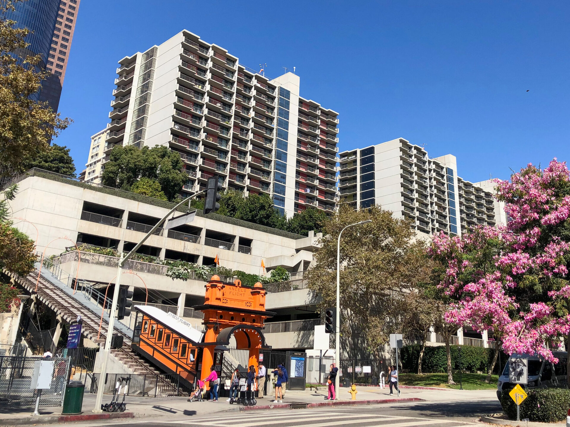 Die Standseilbahn Angels Flight in Downtown Los Angeles ist in vielen Filmen und Büchern thematisiert worden
