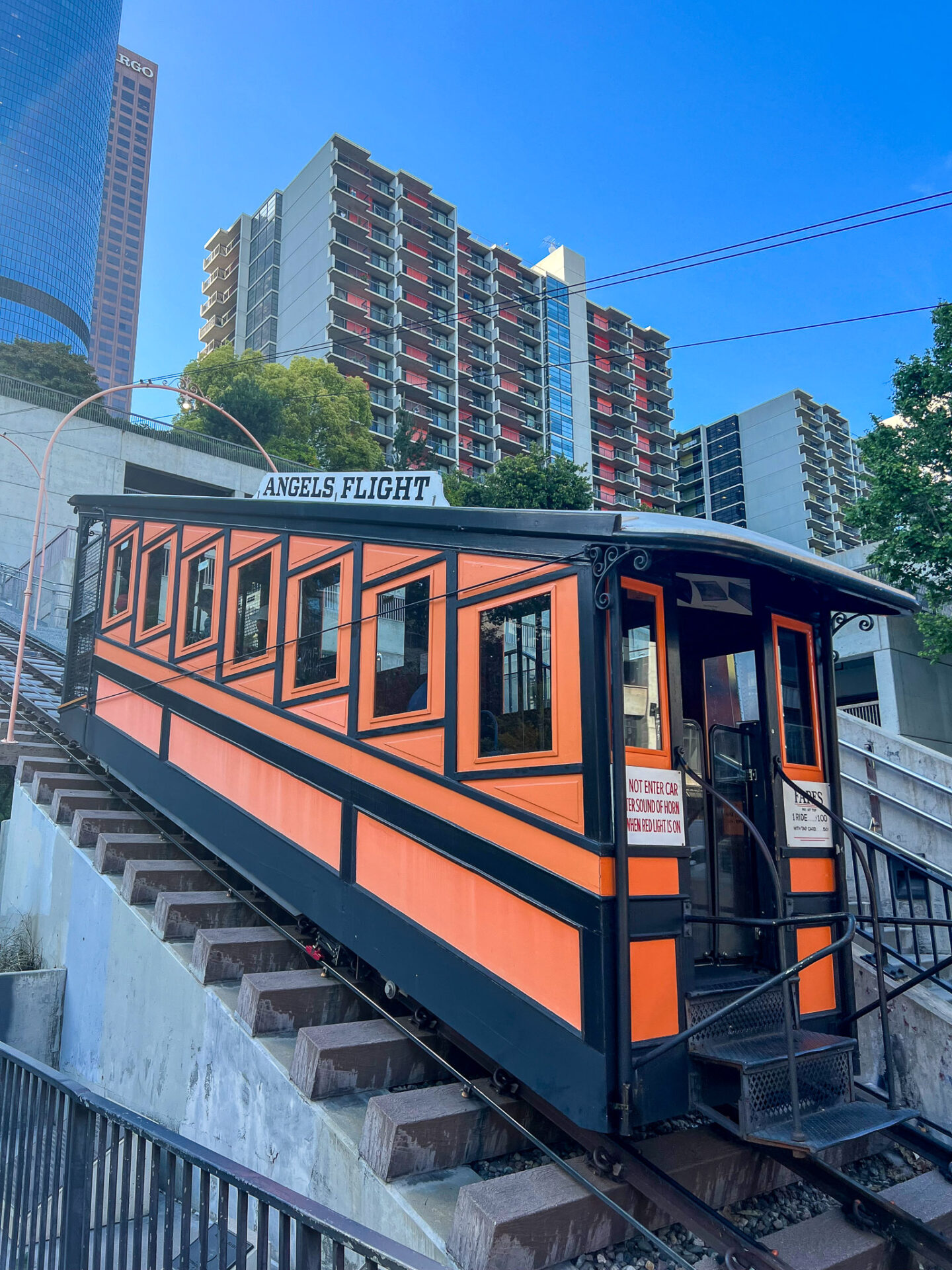 Angel's Flight in Downtown Los Angeles ist eine archaische Standseilbahn
