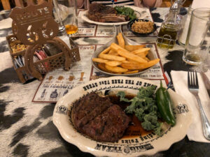 Steak im Restaurant The Big Texan in Amarillo, Texas