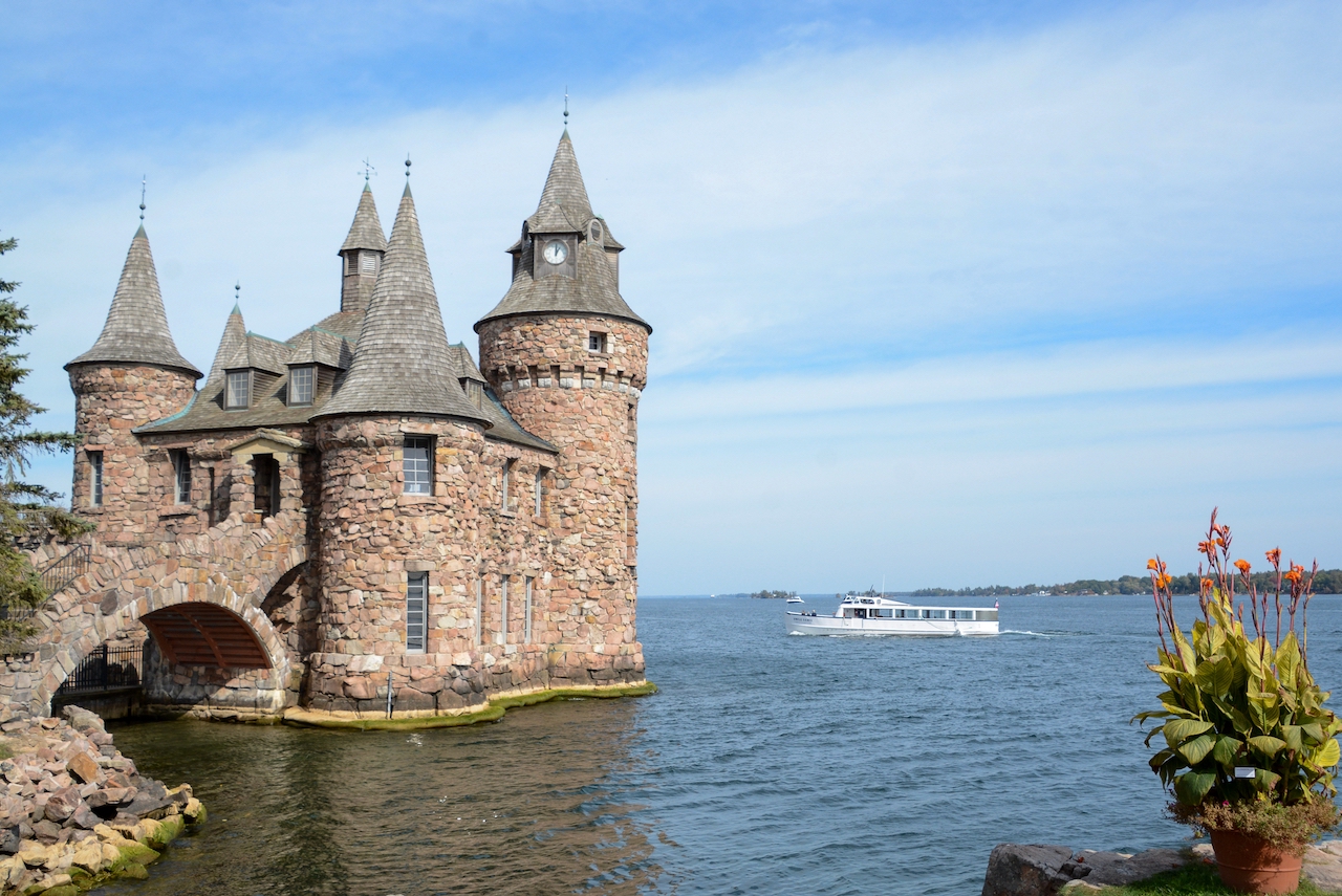 Das Schloss Boldt Castle auf Heart Island im St. Lorenzstrom 