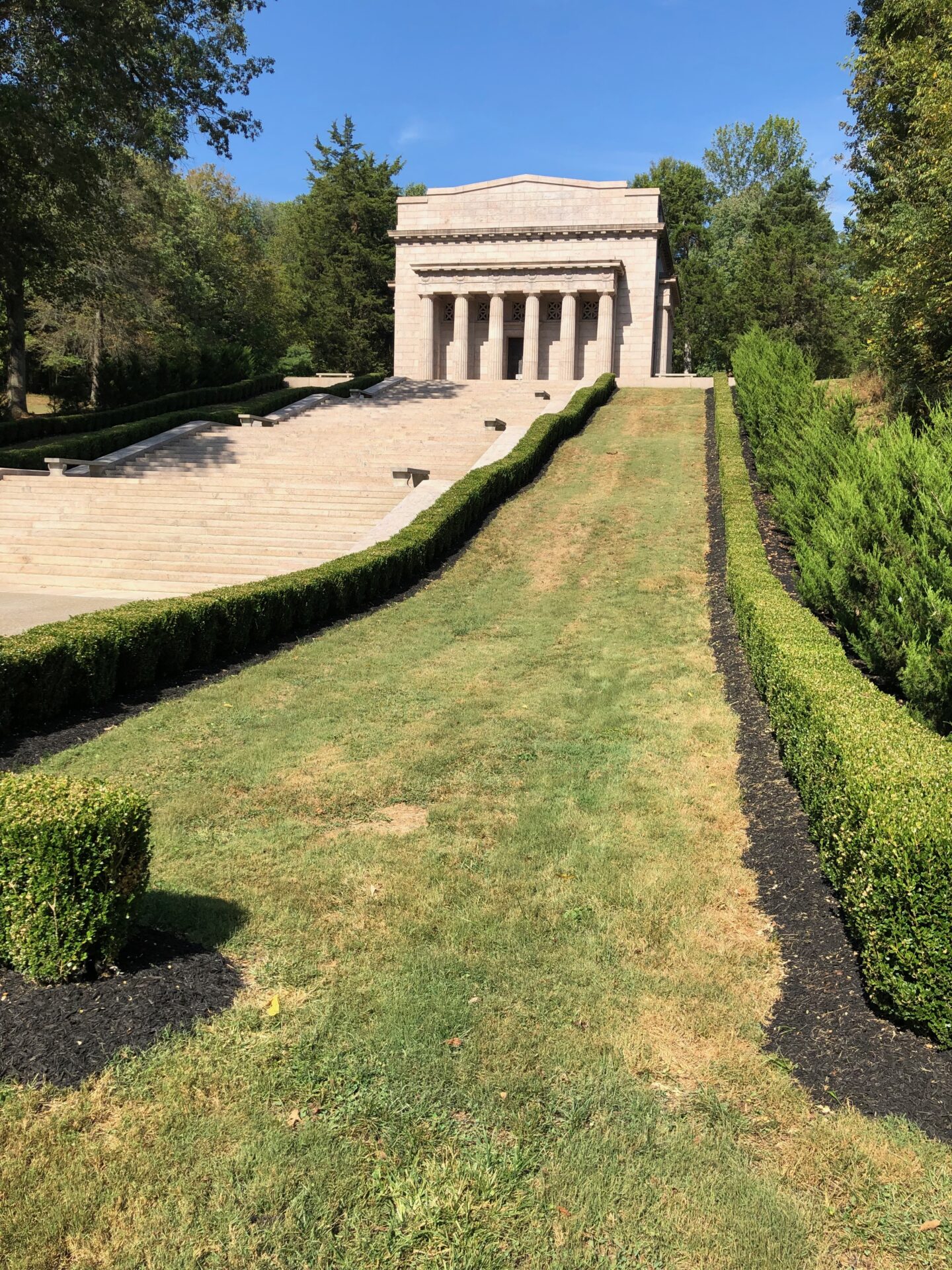 mausoleum-abraham-lincoln-birthplace-kentucky_foto-ralf-johnen Mausoleum zu Ehren Abraham Lincolns in Kentucky