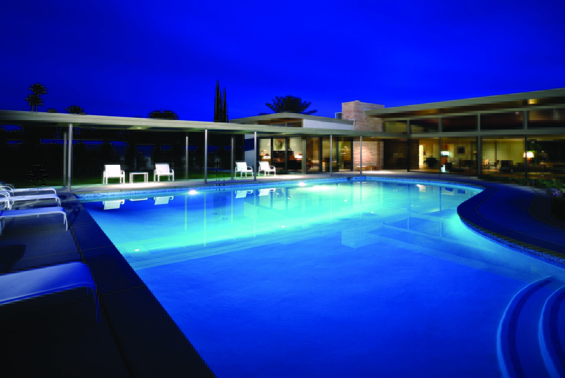 twin-palms-frank-sinatra-estate-pool-palm-springs_foto-stefan-weissenborn Im Pool von Twin Palms in Palm Springs hat auch Frank Sinatra gebadet