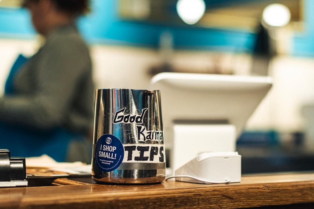 Kanne für Trinkgelder in einem Café in den USA
