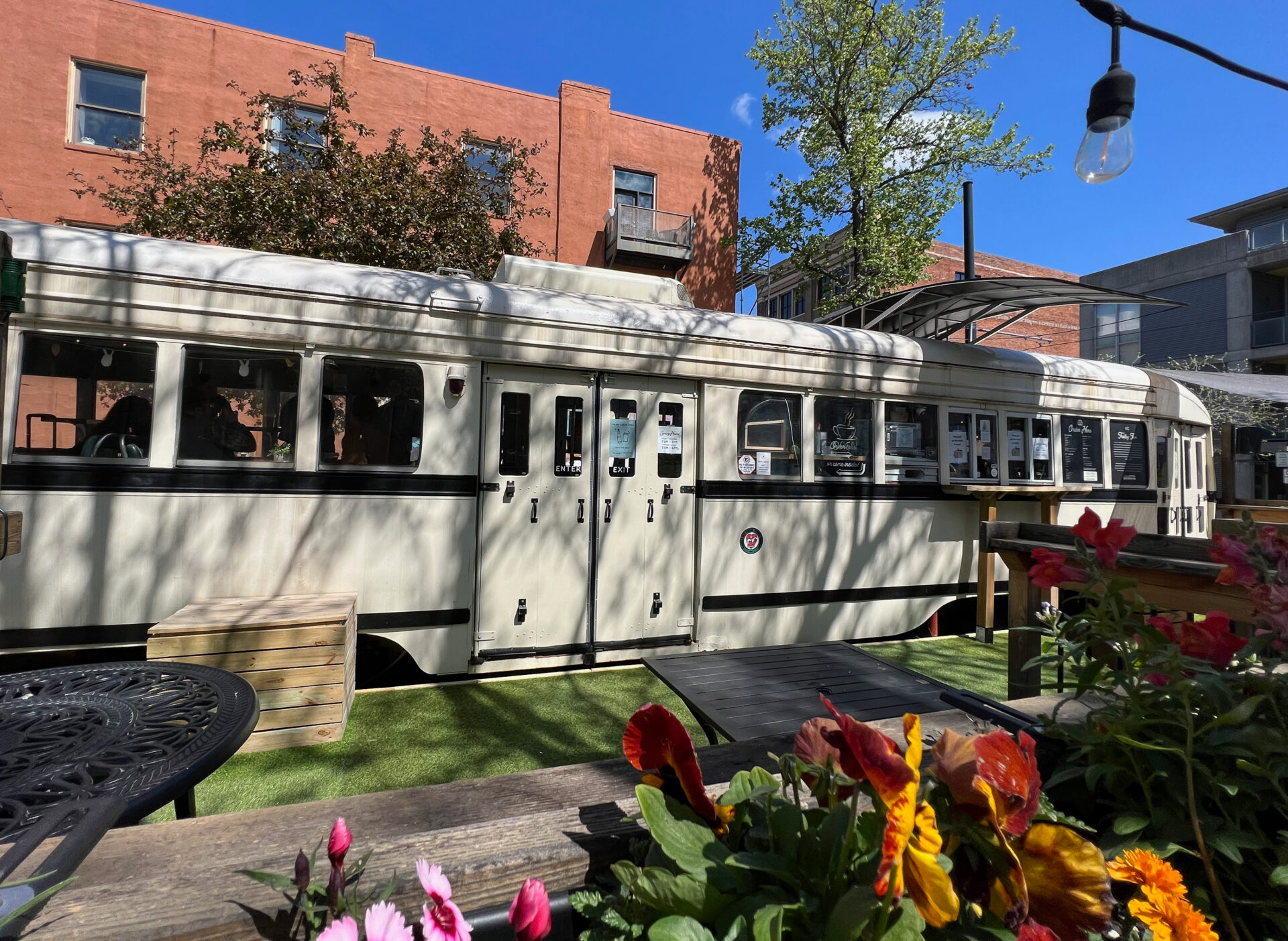 strassenbahn-city-market-kansas-city_foto-ralf-johnen Ausrangierte Straßenbahnwagon in Kansas City, der Heimatstadt von Schauspieler Jason Sudeikis
