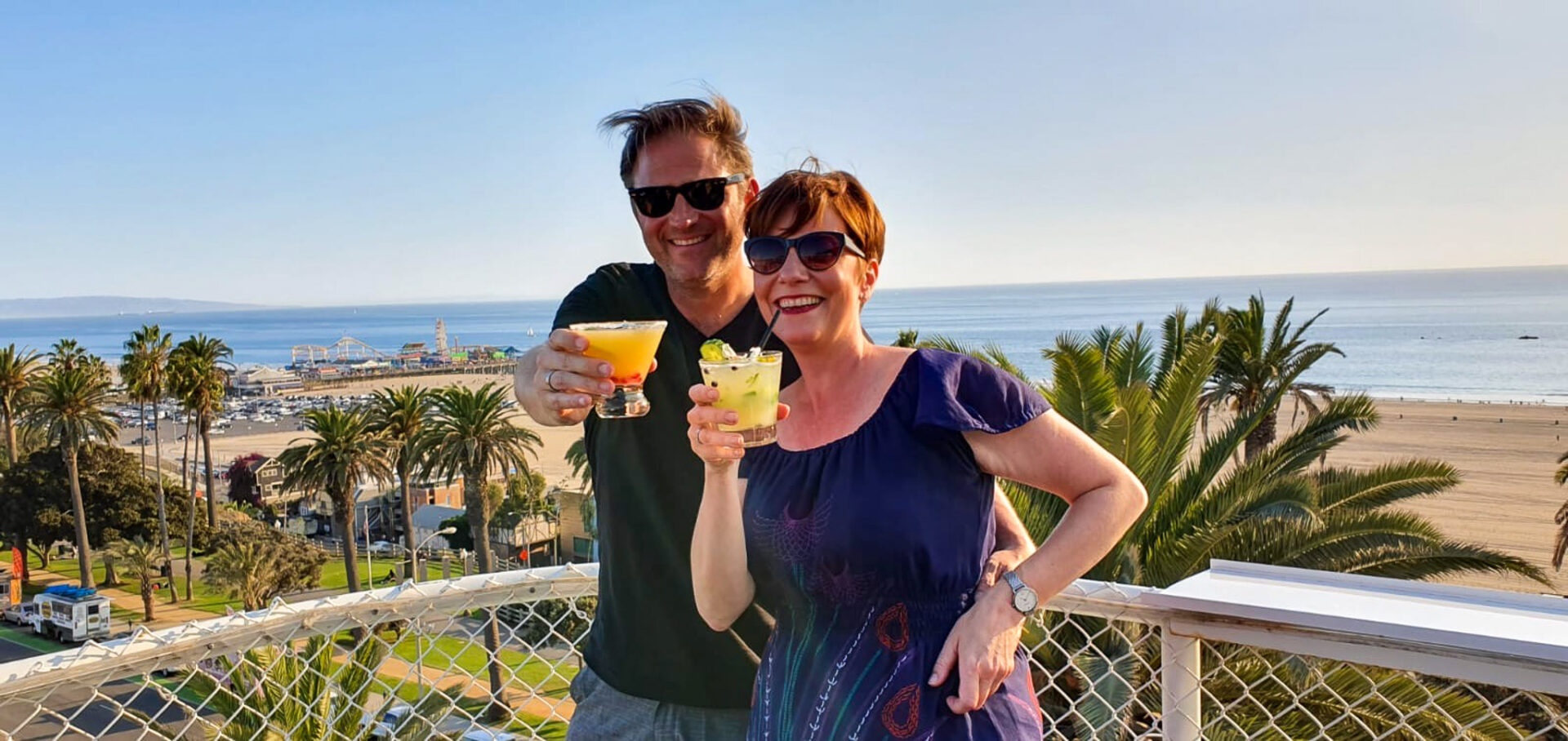 Die Autoren Ralf und Frida am Endpunkt der Route 66 in Santa Monica