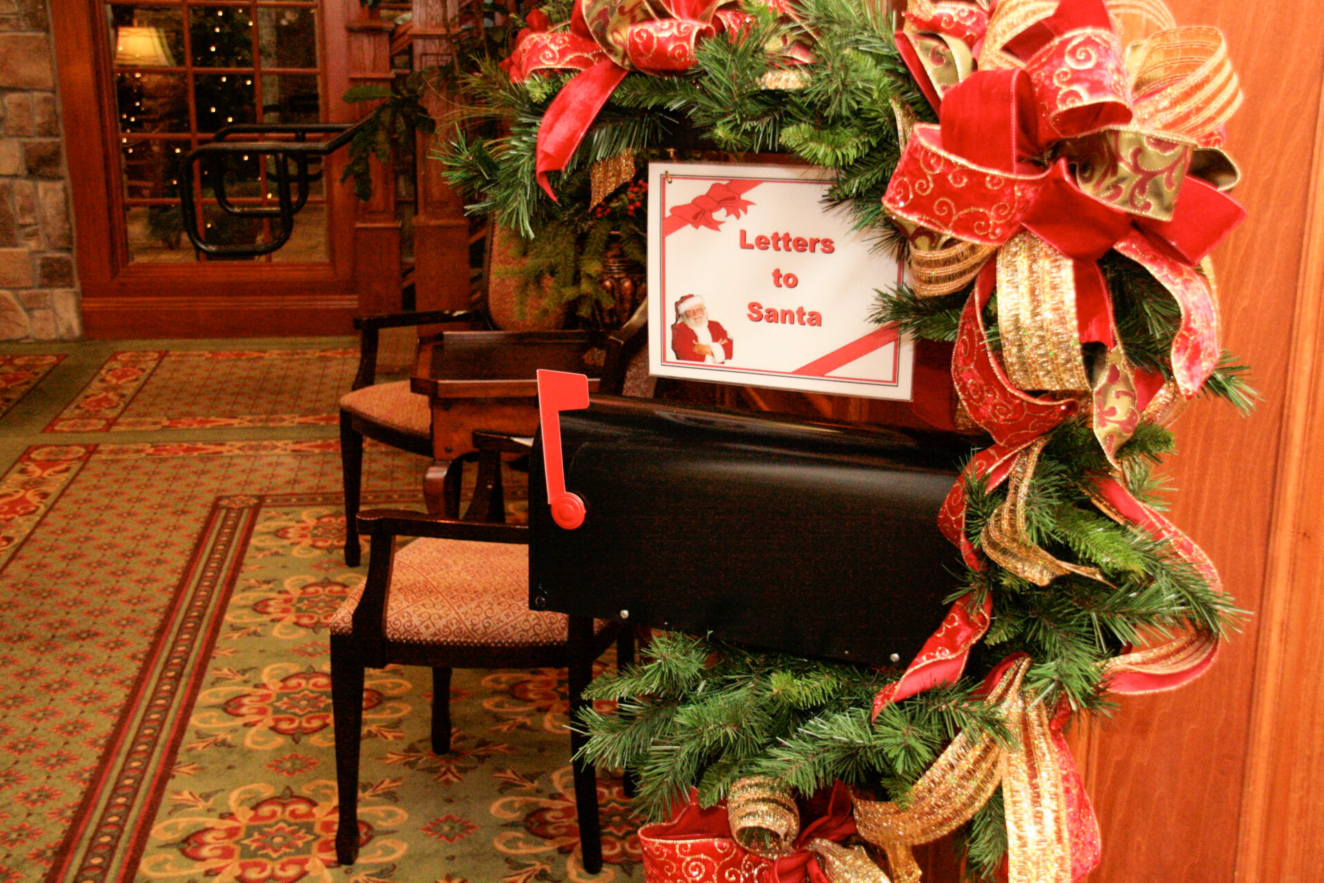 Sammelbox für Briefe an den Weihnachtsmann im Weihnachtshotel in Pigeon Forge im US-Bundesstaat Tennessee